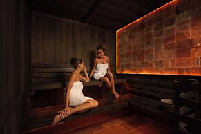 Cloudland at McLemore Resort Lookout Mountain, Curio by Hilton