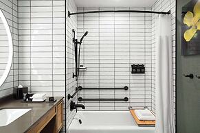 Cloudland at McLemore Resort Lookout Mountain, Curio by Hilton