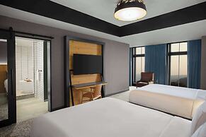 Cloudland at McLemore Resort Lookout Mountain, Curio by Hilton