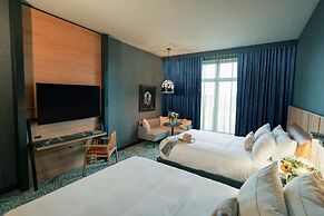 Cloudland at McLemore Resort Lookout Mountain, Curio by Hilton