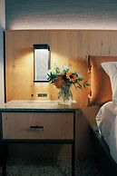 Cloudland at McLemore Resort Lookout Mountain, Curio by Hilton