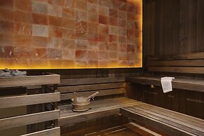 Cloudland at McLemore Resort Lookout Mountain, Curio by Hilton