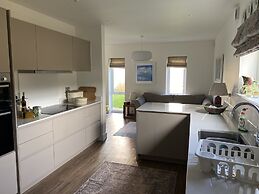 Impeccable 3-bed House - Topsham, Exeter