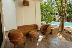 Villa Chicana Resort Pool AC Fast Internet