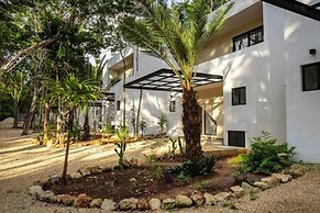 Villa Chicana Resort Pool AC Fast Internet