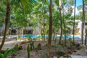 Villa Chicana Resort Pool AC Fast Internet