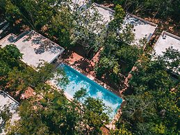 Villa Chicana Resort Pool AC Fast Internet