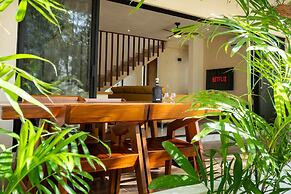 Villa Chicana Resort Pool AC Fast Internet