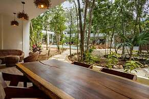 Villa Edzna Resort Pool AC Fast Internet