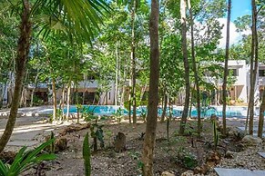 Villa Edzna Resort Pool AC Fast Internet