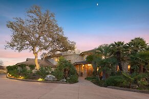 Eagle Oak Ranch by Avantstay Views, Pool, Privacy