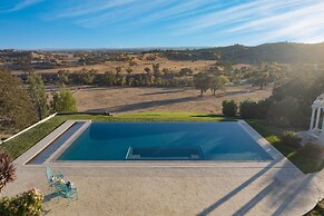 Eagle Oak Ranch by Avantstay Views, Pool, Privacy