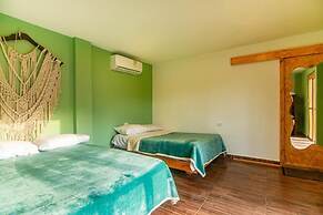 Waikiki Beach Hostel