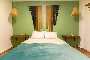 Waikiki Beach Hostel