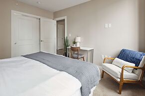 Modern Downtown Apartment