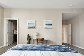 Modern Downtown Apartment