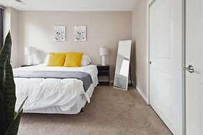 Modern Downtown Apartment