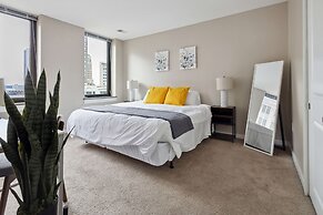 Modern Downtown Apartment