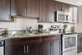 Modern Downtown Apartment