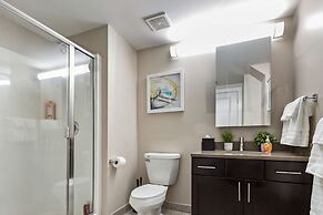 Modern Downtown Apartment