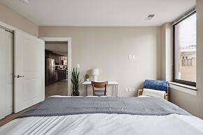 Modern Downtown Apartment