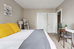 Modern Downtown Apartment