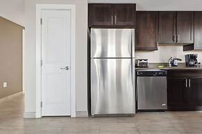 Modern Downtown Apartment