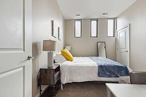 Modern Downtown Apartment