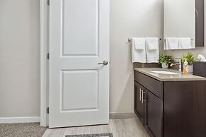 Modern Downtown Apartment