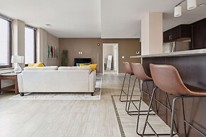 Modern Downtown Apartment