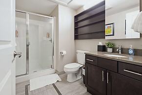 Modern Downtown Apartment