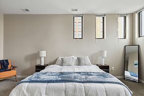 Modern Downtown Apartment