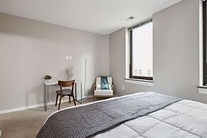 Modern Downtown Apartment