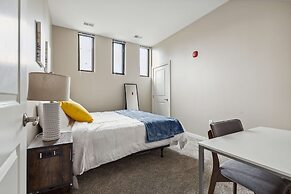 Modern Downtown Apartment
