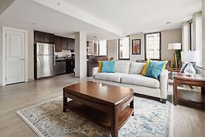 Modern Downtown Apartment