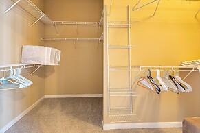 Executive Suite With Pool & Gym