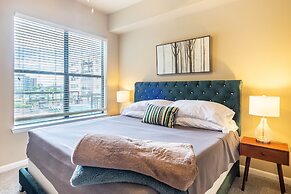 Executive Suite With Pool & Gym