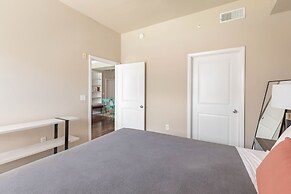 Executive Suite With Pool & Gym