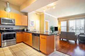 Executive Suite With Pool & Gym