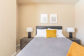 Executive Suite With Pool & Gym