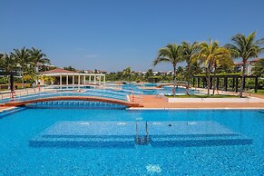 Marea Azul Beach Resort