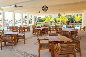 Marea Azul Beach Resort