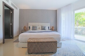 Marea Azul Beach Resort