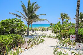 Marea Azul Beach Resort