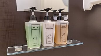 Tabist OSAKA PORT HOTEL L'ESPOIR