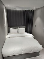 Hotel the Designers LYJ Suite Yeoksam