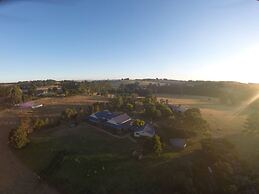 Jilly Park Farm Interactive Experience Complimentary Breakfast Linen I