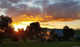 Jilly Park Farm Interactive Experience Complimentary Breakfast Linen I