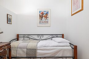 Apartment for 3 With Balcony by Renters