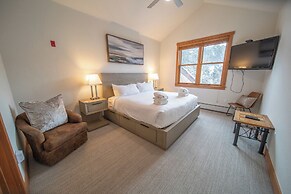 Red Hawk Townhomes 2337